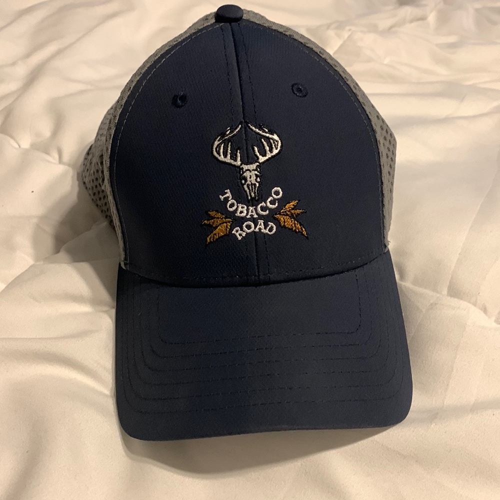 Golf Hat from Tobacco Road. Fitted size L/XL.